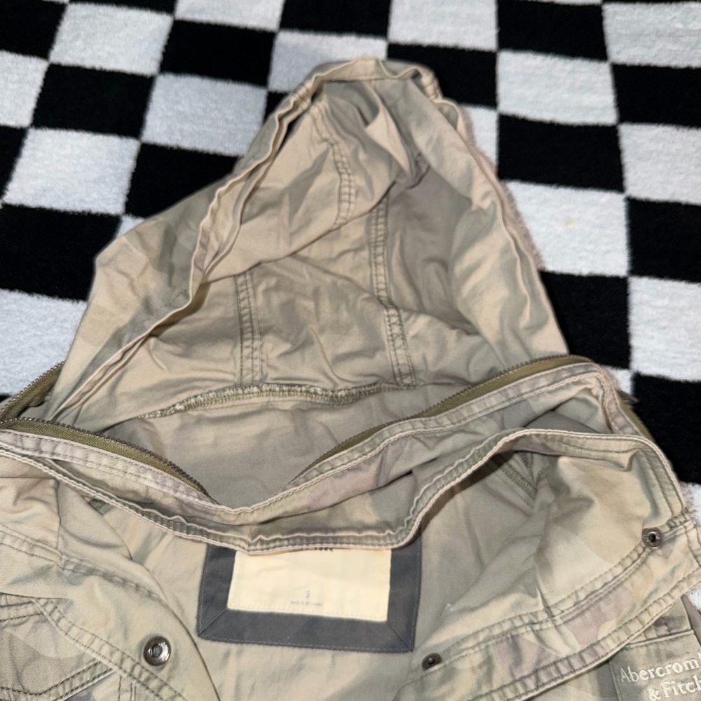 Abercrombie & Fitch Women's Small Beige Camouflage Hooded Military Jacket S - Picture 3 of 5